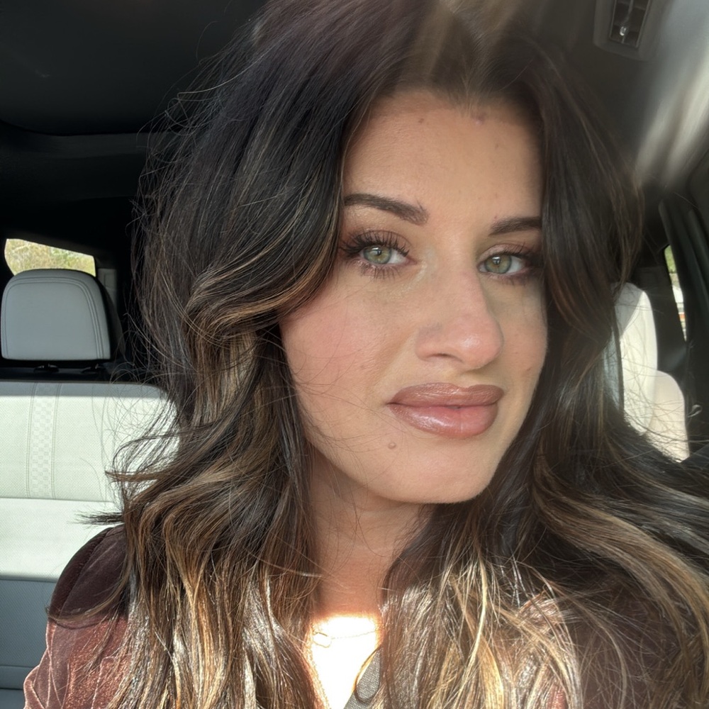 Meet your Posher, Brooke